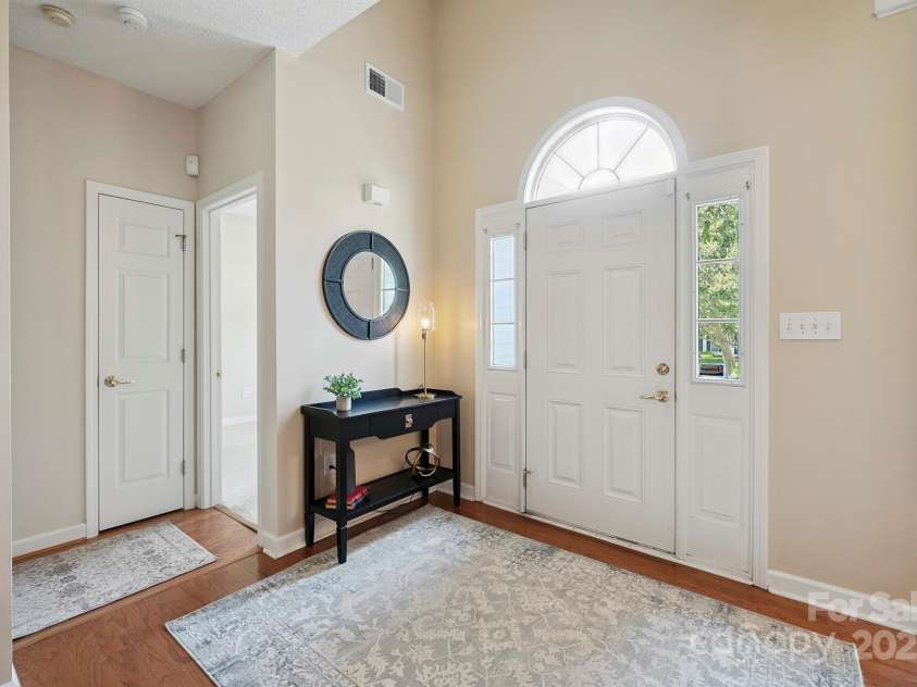 136 Samdusky Lane, Mooresville, NC 28117.  MLS# CAR4275887, YatesRealty ID 25005. Bright Foyer Entry!