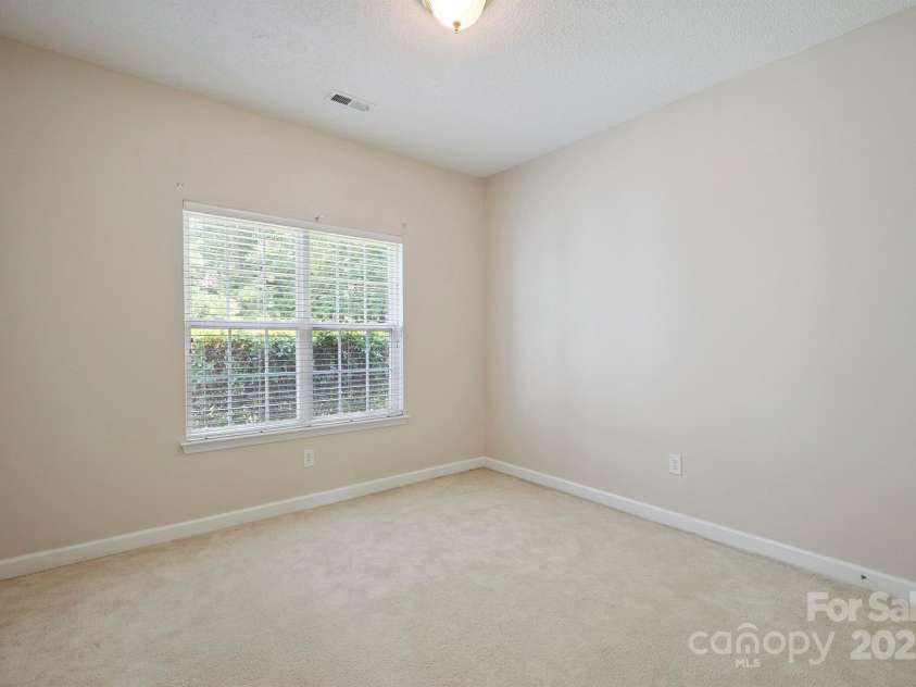 136 Samdusky Lane, Mooresville, NC 28117.  MLS# CAR4275887, YatesRealty ID 25005. Spacious Secondary Bedroom!