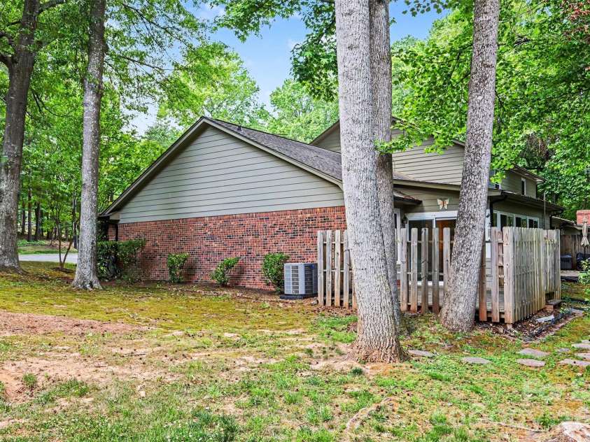 137 Phil Court, Fort Mill, SC 29715.  MLS# CAR4385051, YatesRealty ID 25007. End Unit with common area