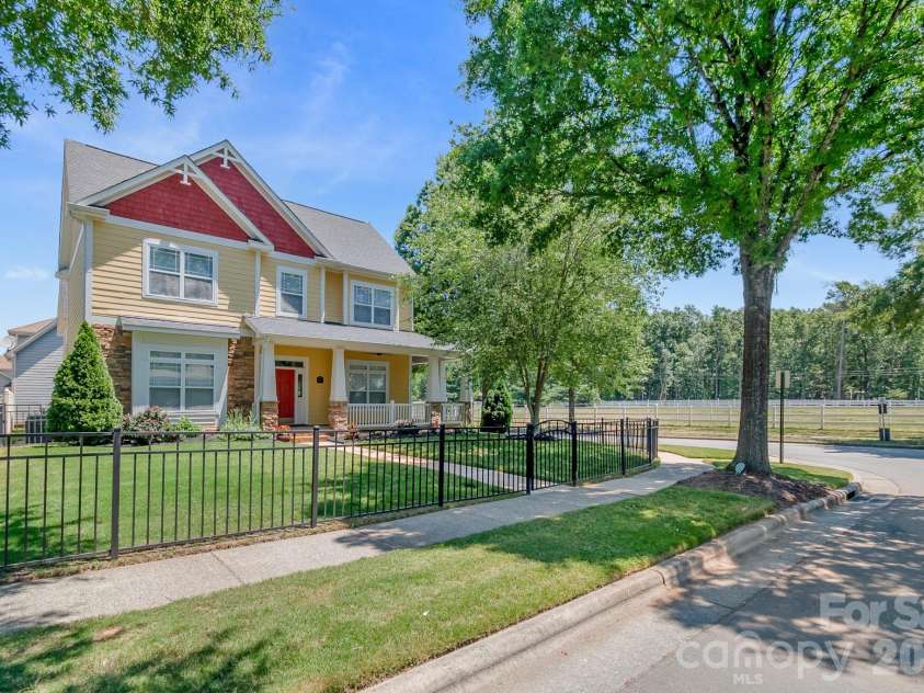 4000 Warwagon Drive, Indian Trail, NC 28079.  MLS# CAR4383365, YatesRealty ID 25008. 