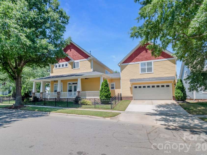 4000 Warwagon Drive, Indian Trail, NC 28079.  MLS# CAR4383365, YatesRealty ID 25008. 
