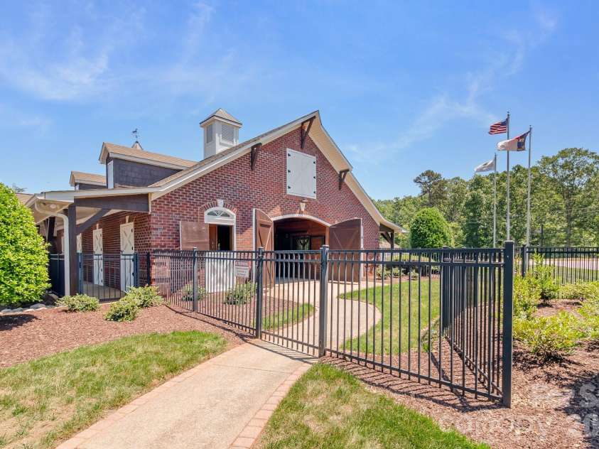 4000 Warwagon Drive, Indian Trail, NC 28079.  MLS# CAR4383365, YatesRealty ID 25008. 