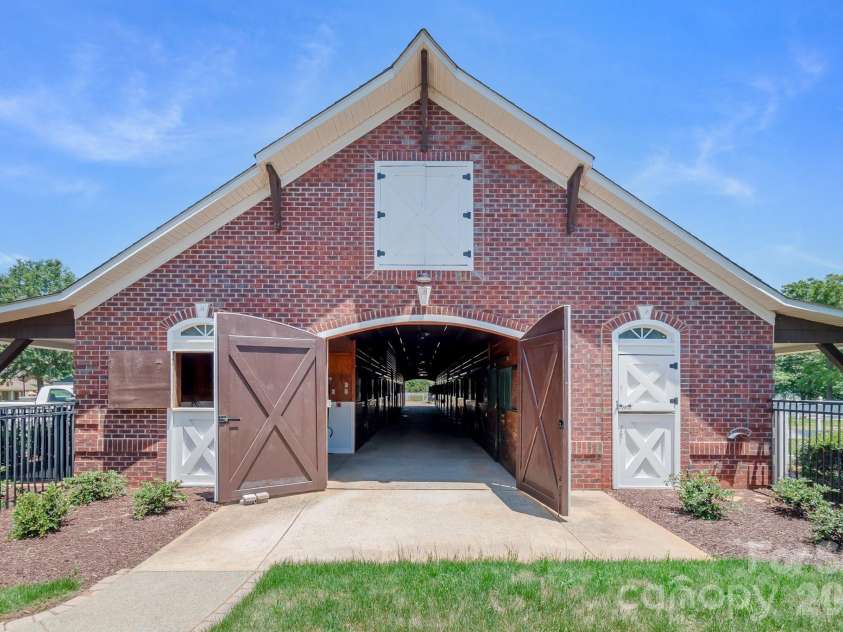 4000 Warwagon Drive, Indian Trail, NC 28079.  MLS# CAR4383365, YatesRealty ID 25008. 