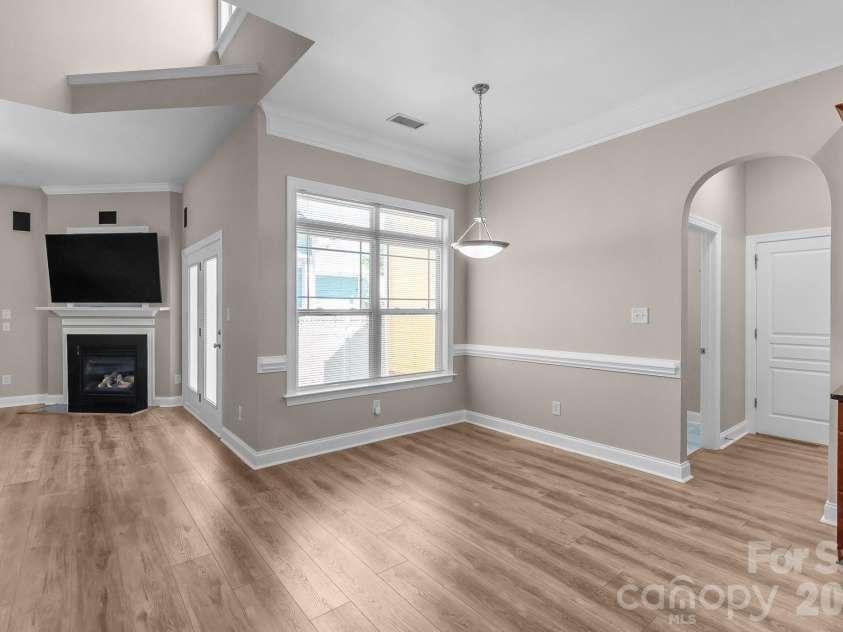 4000 Warwagon Drive, Indian Trail, NC 28079.  MLS# CAR4383365, YatesRealty ID 25008. Breakfast Nook