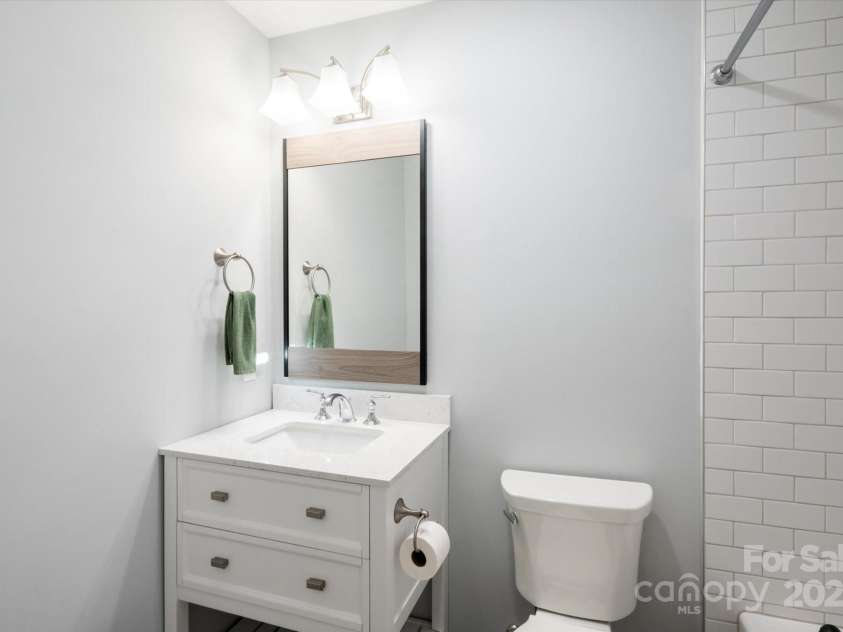 88 Gibson Road, Asheville, NC 28804.  MLS# CAR4276724, YatesRealty ID 25008. Hall Bathroom