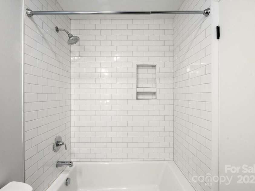 88 Gibson Road, Asheville, NC 28804.  MLS# CAR4276724, YatesRealty ID 25008. Hall Bathroom