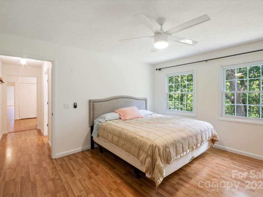 88 Gibson Road, Asheville, NC 28804.  MLS# CAR4276724, YatesRealty ID 25008. Primary Bedroom
