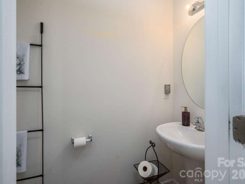 1536 Gaston Mountain Drive, Dallas, NC 28034.  MLS# CAR4385455, YatesRealty ID 25009. 1/2 Bathroom 