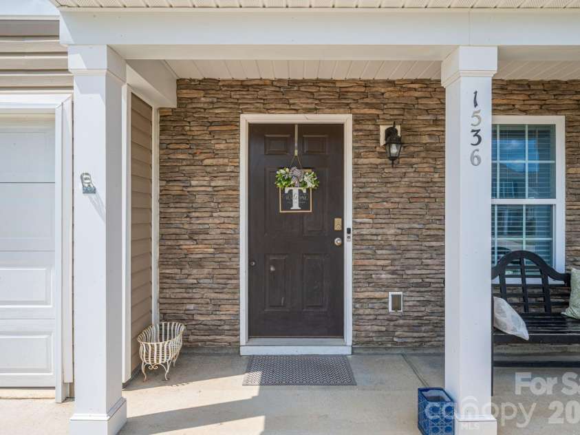 1536 Gaston Mountain Drive, Dallas, NC 28034.  MLS# CAR4385455, YatesRealty ID 25009. Front Porch