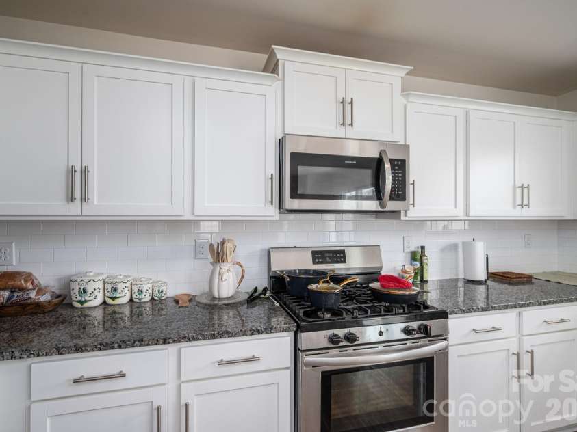 1536 Gaston Mountain Drive, Dallas, NC 28034.  MLS# CAR4385455, YatesRealty ID 25009. Kitchen 