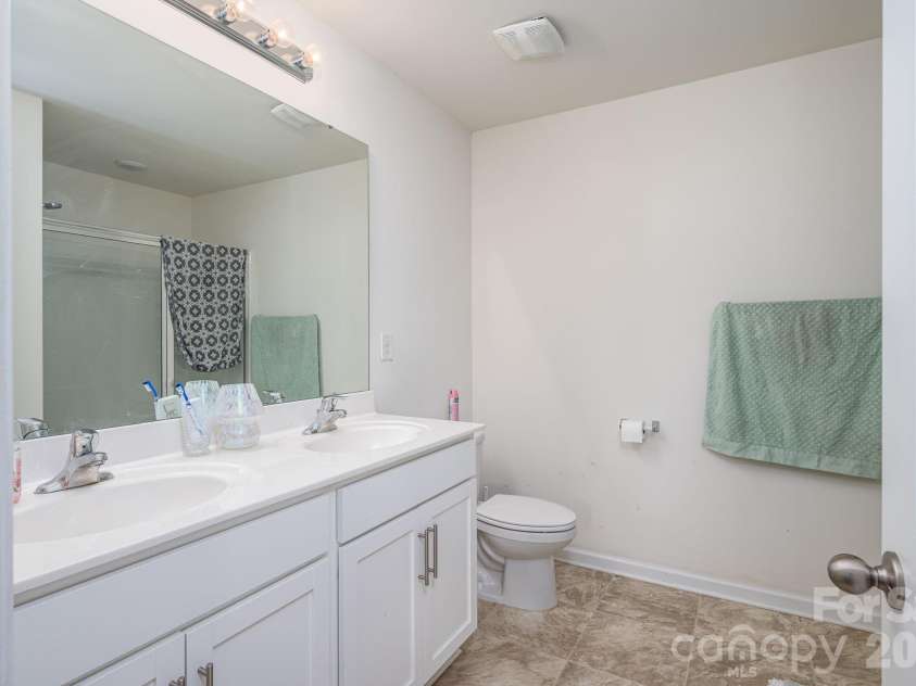 1536 Gaston Mountain Drive, Dallas, NC 28034.  MLS# CAR4385455, YatesRealty ID 25009. Primary bathroom 