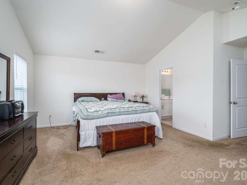 1536 Gaston Mountain Drive, Dallas, NC 28034.  MLS# CAR4385455, YatesRealty ID 25009. Primary Bedroom