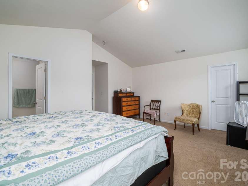 1536 Gaston Mountain Drive, Dallas, NC 28034.  MLS# CAR4385455, YatesRealty ID 25009. Primary Bedroom