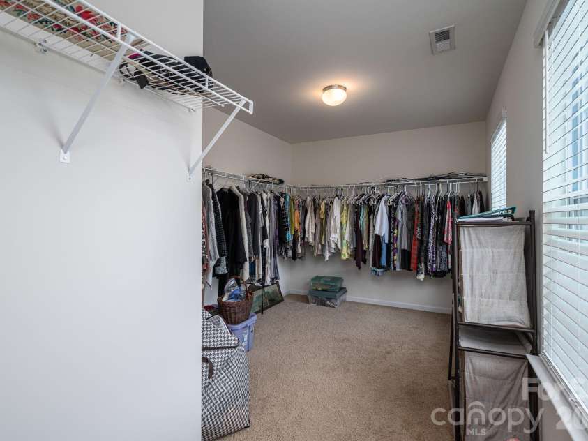 1536 Gaston Mountain Drive, Dallas, NC 28034.  MLS# CAR4385455, YatesRealty ID 25009. Primary Closet