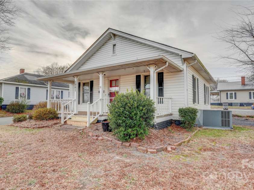 1001 Cannon Boulevard, Kannapolis, NC 28083.  MLS# CAR4326796, YatesRealty ID 2501. 