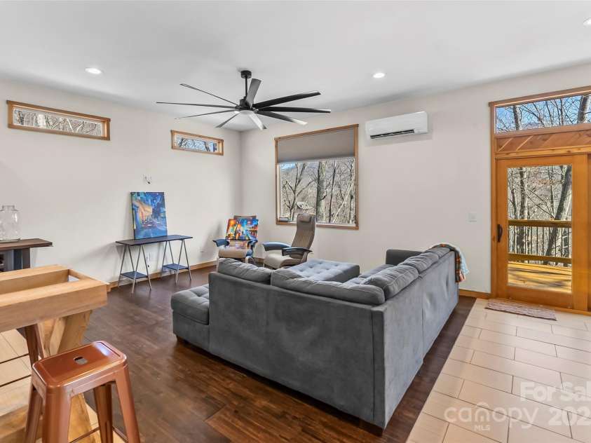 506 Silent Forest Drive, Canton, NC 28716.  MLS# CAR4231418, YatesRealty ID 2501. 