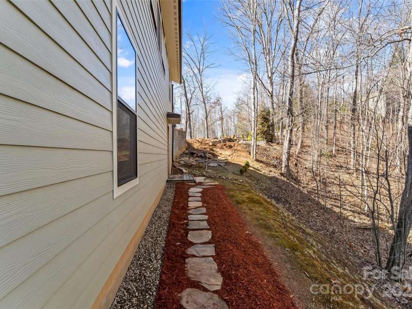506 Silent Forest Drive, Canton, NC 28716.  MLS# CAR4231418, YatesRealty ID 2501. 