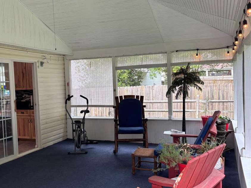 1118 Slate Ridge Road, Matthews, NC 28104.  MLS# CAR4378658, YatesRealty ID 25011. 
