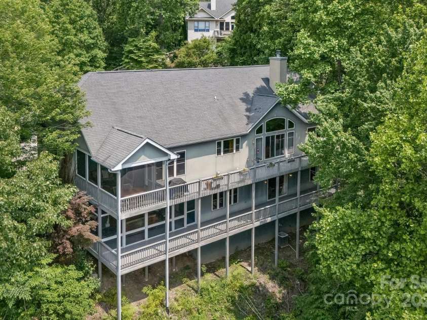 311 Mountain Crest Drive, Hendersonville, NC 28739.  MLS# CAR4268667, YatesRealty ID 25011. Aerial Back