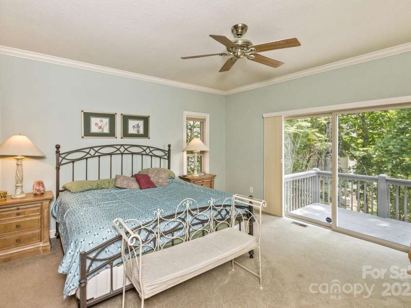 311 Mountain Crest Drive, Hendersonville, NC 28739.  MLS# CAR4268667, YatesRealty ID 25011. Lg. Primary BR Views