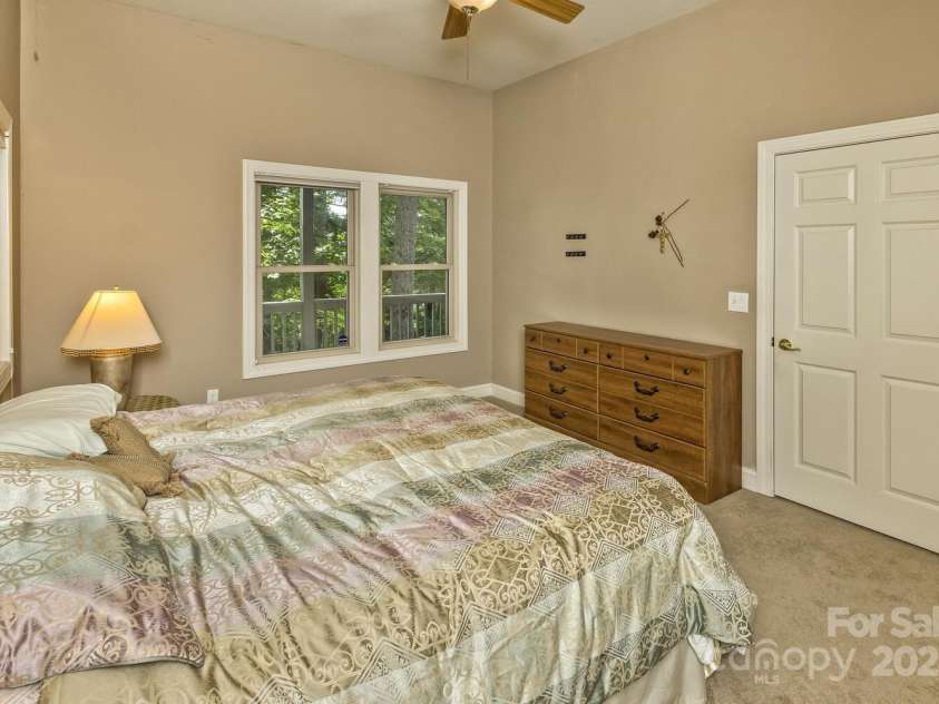 311 Mountain Crest Drive, Hendersonville, NC 28739.  MLS# CAR4268667, YatesRealty ID 25011. Lower BR 1
