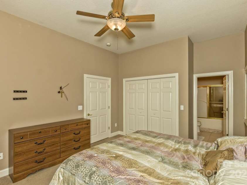 311 Mountain Crest Drive, Hendersonville, NC 28739.  MLS# CAR4268667, YatesRealty ID 25011. Lower BR 1