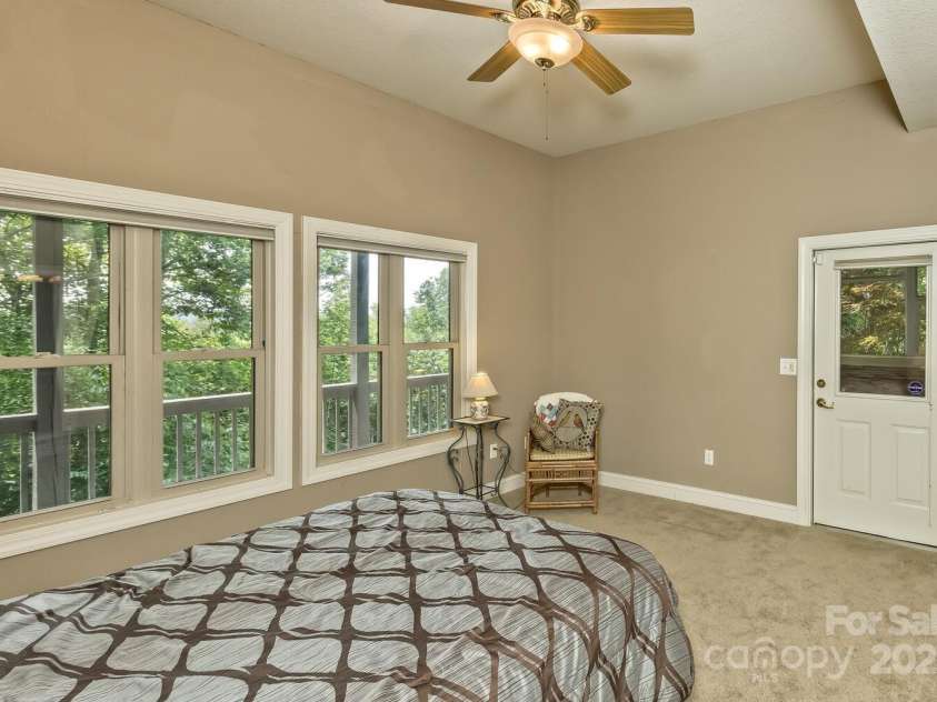 311 Mountain Crest Drive, Hendersonville, NC 28739.  MLS# CAR4268667, YatesRealty ID 25011. Lower BR 2