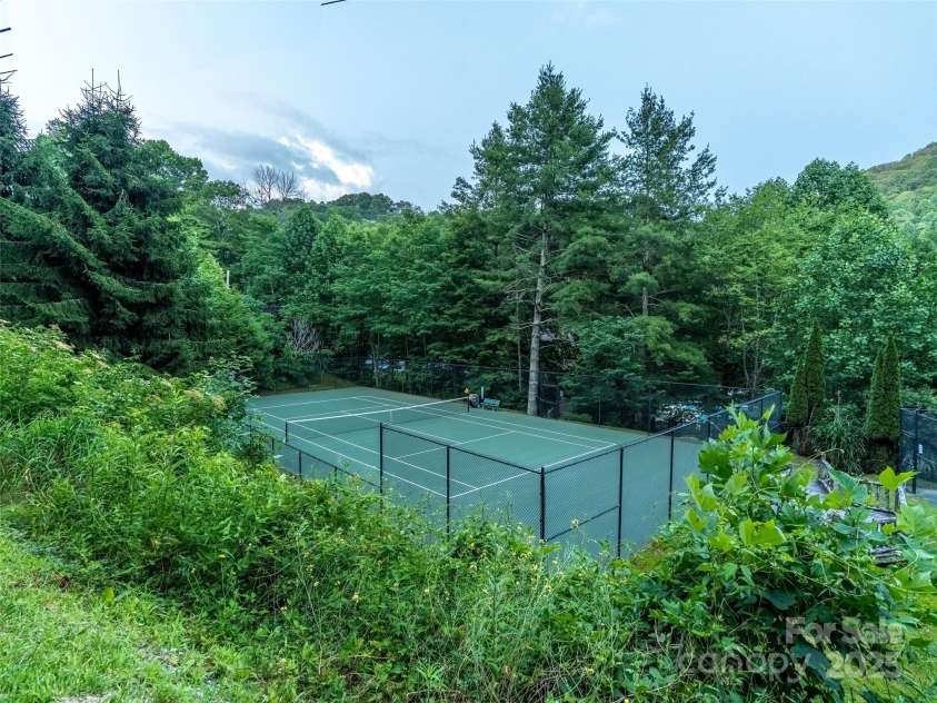 1065 Oak Ridge Lane, Mars Hill, NC 28754.  MLS# CAR4279845, YatesRealty ID 25012. 