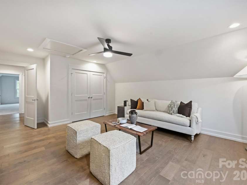 201 Coxe Avenue, Charlotte, NC 28208.  MLS# CAR4381633, YatesRealty ID 25012. Bonus room