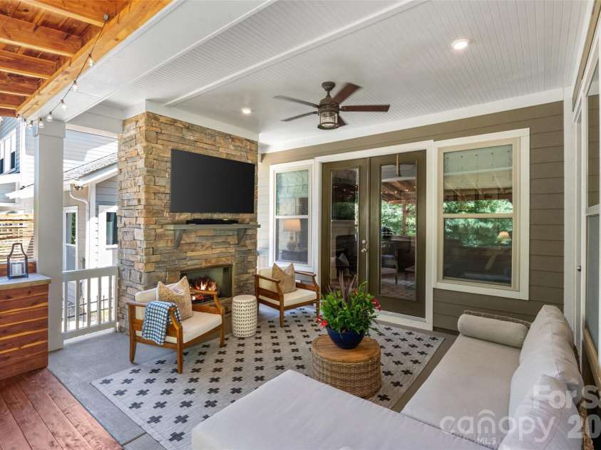 2511 Paddlers Cove Drive, Clover, SC 29710.  MLS# CAR4383712, YatesRealty ID 25013. 