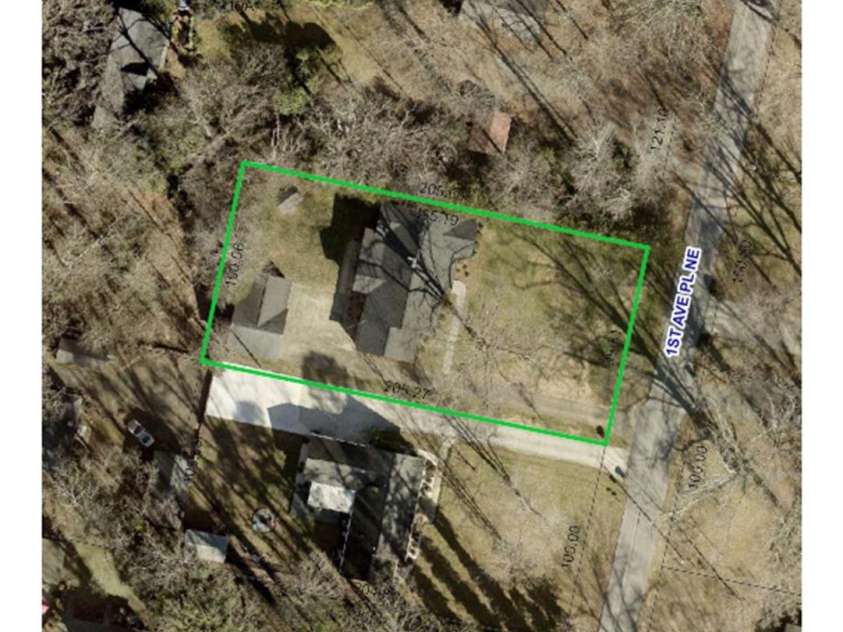 603 1st Avenue Place, Conover, NC 28613.  MLS# CAR4345018, YatesRealty ID 25014. 