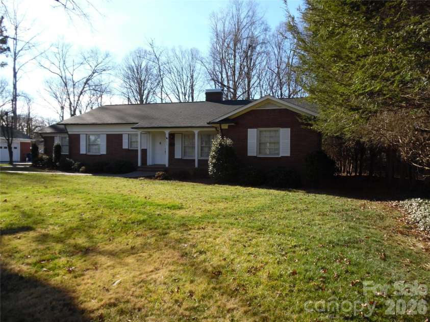 603 1st Avenue Place, Conover, NC 28613.  MLS# CAR4345018, YatesRealty ID 25014. 