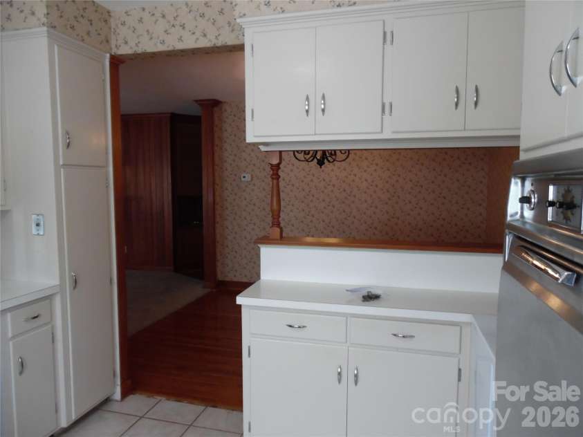 603 1st Avenue Place, Conover, NC 28613.  MLS# CAR4345018, YatesRealty ID 25014. 