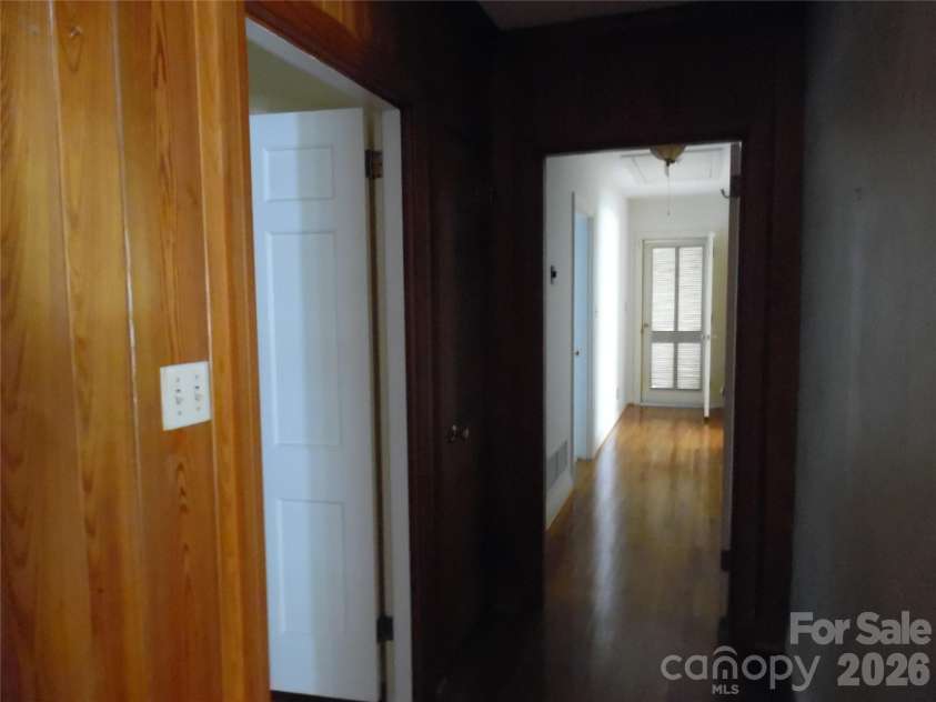 603 1st Avenue Place, Conover, NC 28613.  MLS# CAR4345018, YatesRealty ID 25014. 