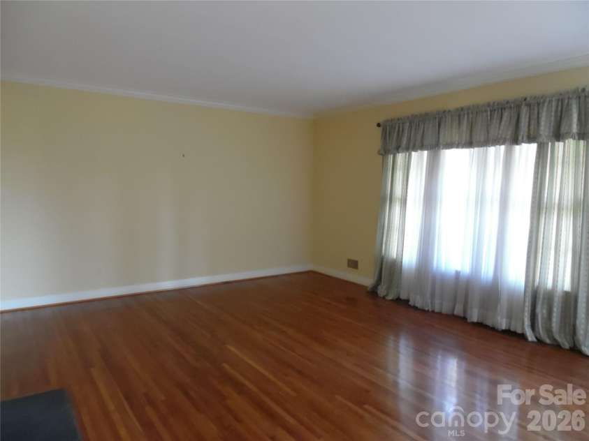 603 1st Avenue Place, Conover, NC 28613.  MLS# CAR4345018, YatesRealty ID 25014. 