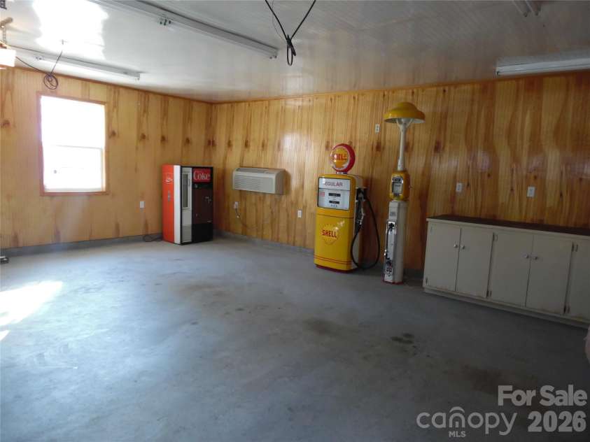 603 1st Avenue Place, Conover, NC 28613.  MLS# CAR4345018, YatesRealty ID 25014. 