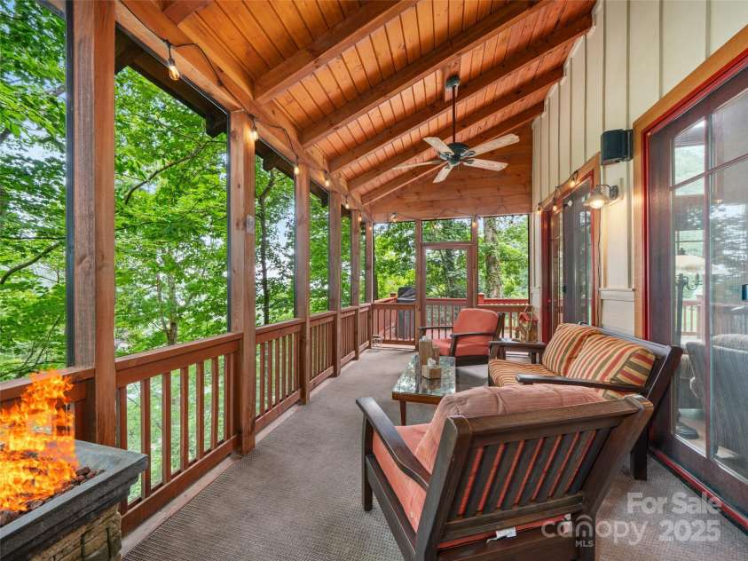 354 Vance Gap Road, Asheville, NC 28804.  MLS# CAR4172089, YatesRealty ID 25017. 