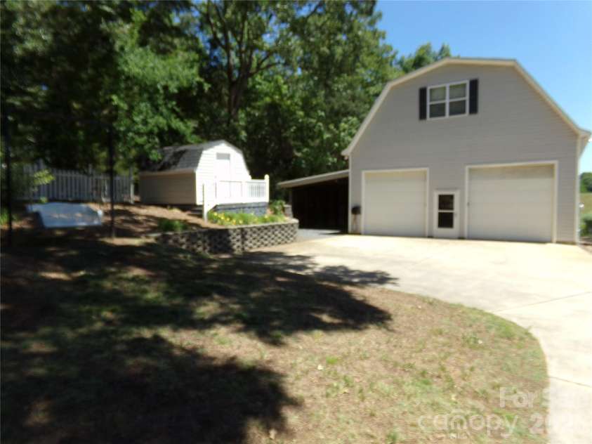 4396 Nc Hwy 200 Highway, Stanfield, NC 28163.  MLS# CAR4380890, YatesRealty ID 25017. Detached garage