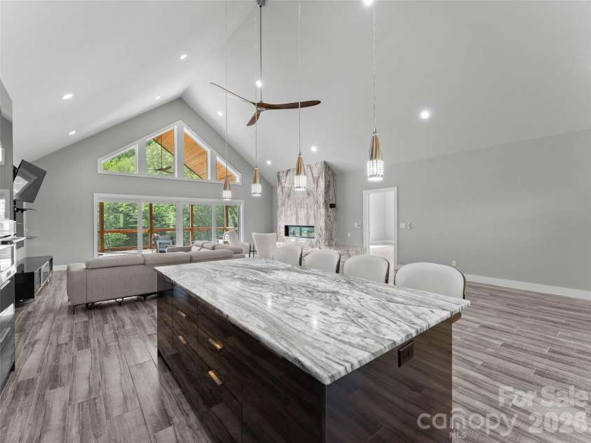 123 Israel Road, Candler, NC 28715.  MLS# CAR4383892, YatesRealty ID 25018. 