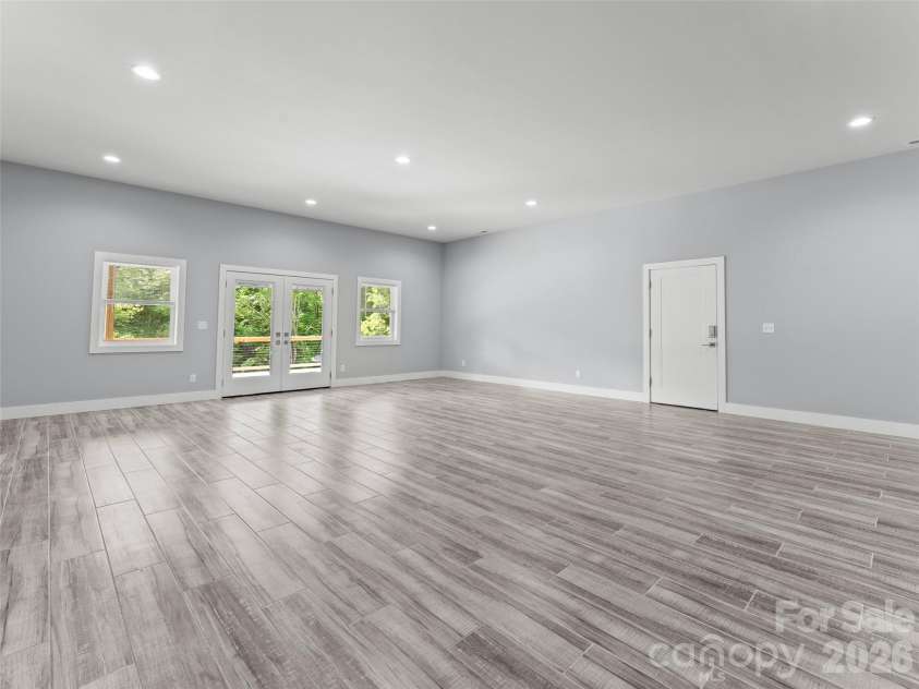 123 Israel Road, Candler, NC 28715.  MLS# CAR4383892, YatesRealty ID 25018. 