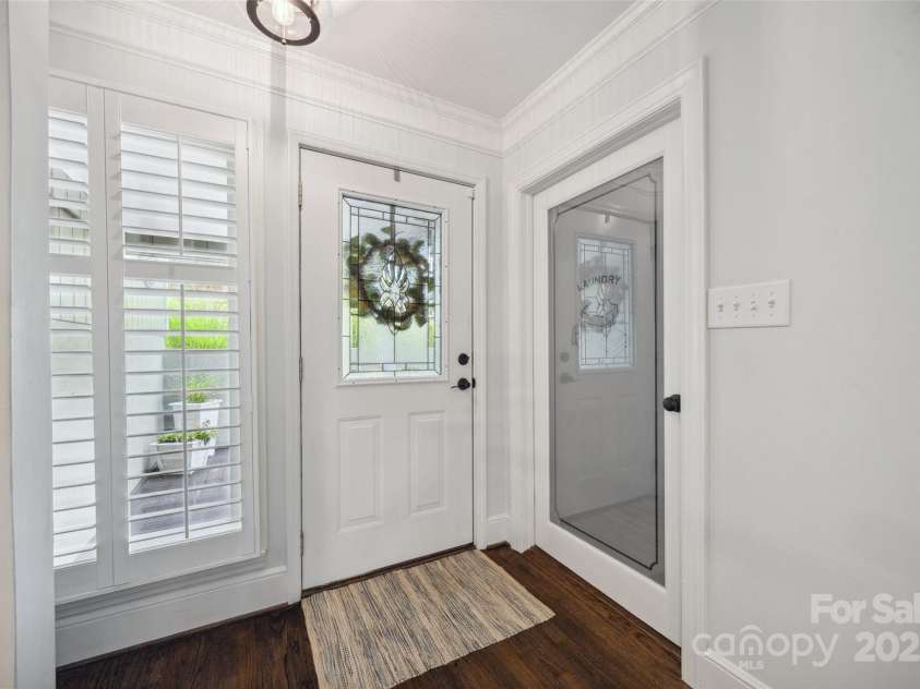 2004 Marquesas Avenue, Tega Cay, SC 29708.  MLS# CAR4267074, YatesRealty ID 25019. Entry