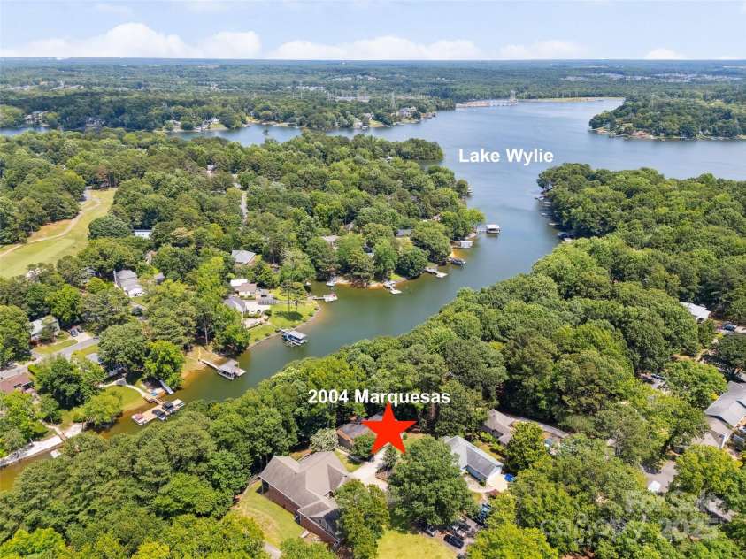 2004 Marquesas Avenue, Tega Cay, SC 29708.  MLS# CAR4267074, YatesRealty ID 25019. Waterfront on Lake Wylie in Tega Cay, SC