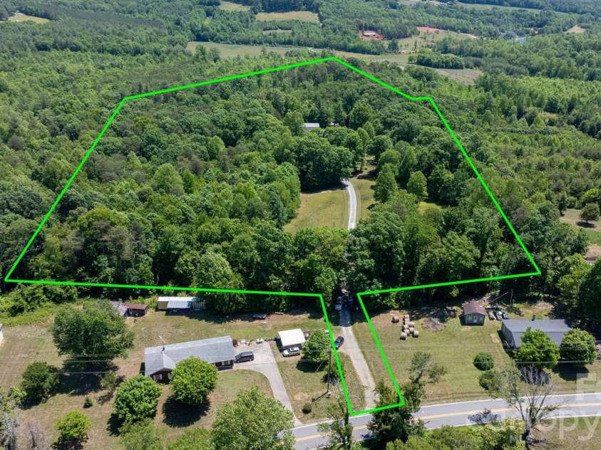 4659 Dysartsville Road, Morganton, NC 28655.  MLS# CAR4382821, YatesRealty ID 25019. Current GIS lines