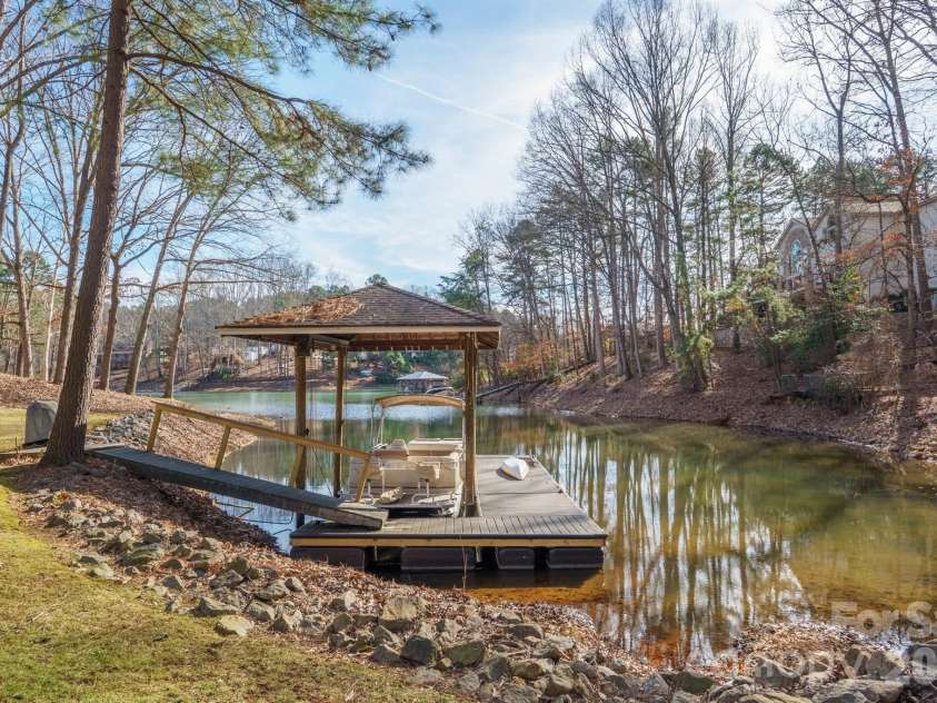 301 Agnew Road, Mooresville, NC 28117.  MLS# CAR4337466, YatesRealty ID 2502. Deeded/covered boat slip