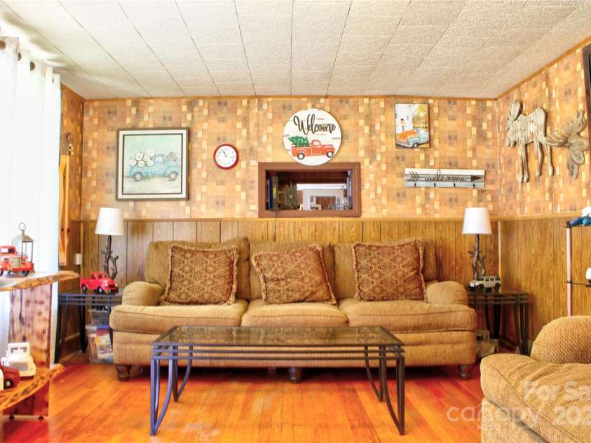 895 Laurel Valley Road, Mars Hill, NC 28754.  MLS# CAR4232907, YatesRealty ID 2502. 