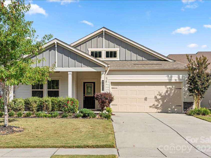 9211 Grisons Court, Charlotte, NC 28278.  MLS# CAR4314325, YatesRealty ID 2502. 