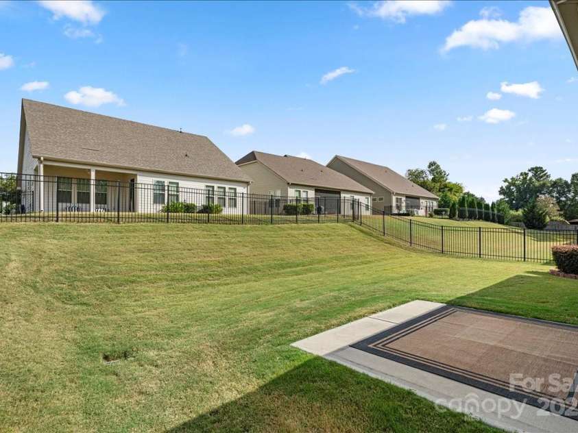 9211 Grisons Court, Charlotte, NC 28278.  MLS# CAR4314325, YatesRealty ID 2502. 