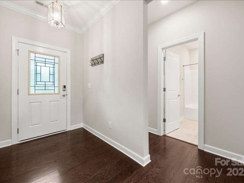 9211 Grisons Court, Charlotte, NC 28278.  MLS# CAR4314325, YatesRealty ID 2502. 