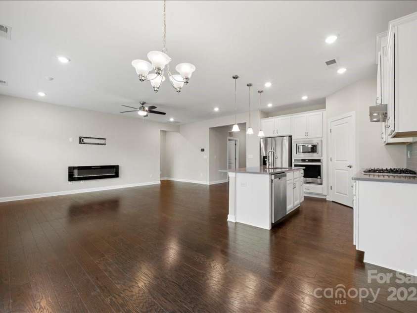 9211 Grisons Court, Charlotte, NC 28278.  MLS# CAR4314325, YatesRealty ID 2502. 