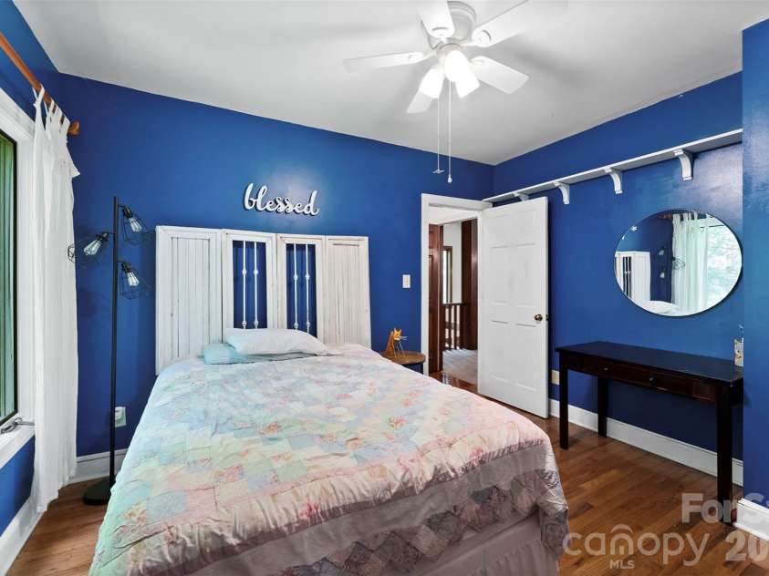 304 Eagles Walk, Gastonia, NC 28056.  MLS# CAR4384485, YatesRealty ID 25020. 